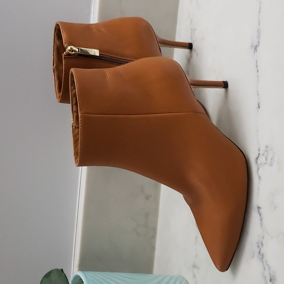 L'AGENCE Aimee II Bootie in Luggage Brown Size 38 1/2 - Picture 6 of 9